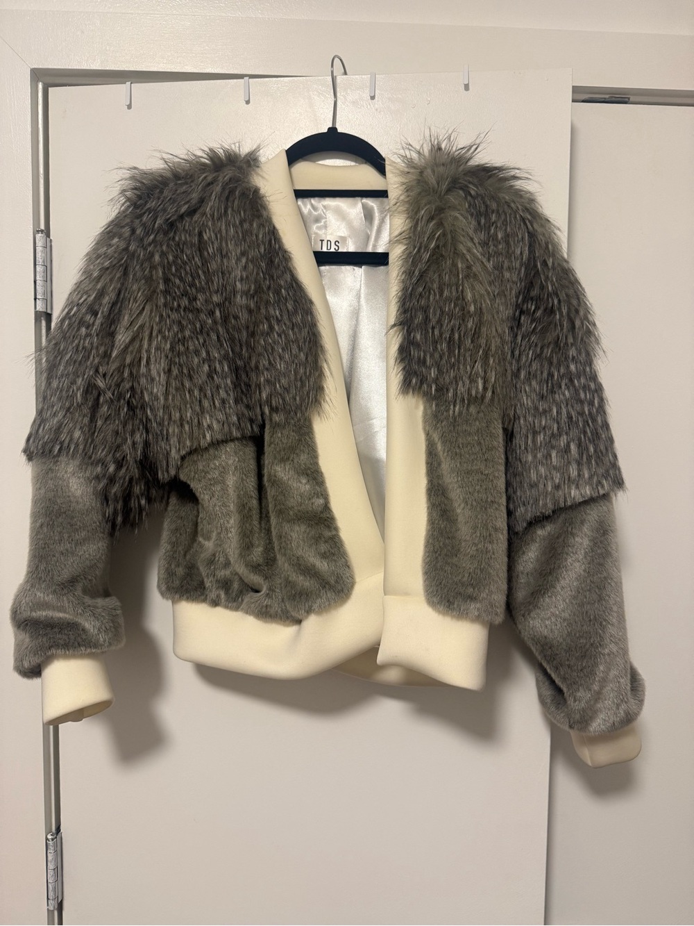 TDS - The Design Studio Hawarden Faux Fur Cropped Jacket in Olive Gray -